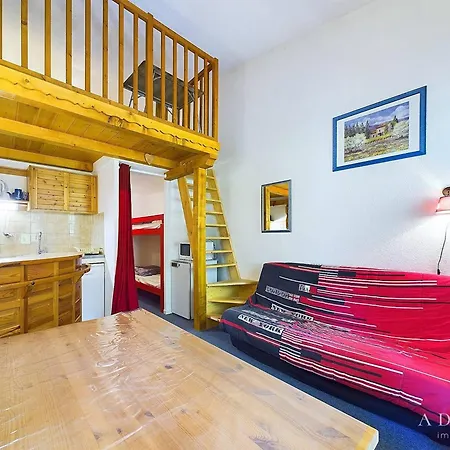 Mezzanine Pour 4, A 50m Des Pistes, Balcon, Proche Commerces, Equipements Complets Apartment